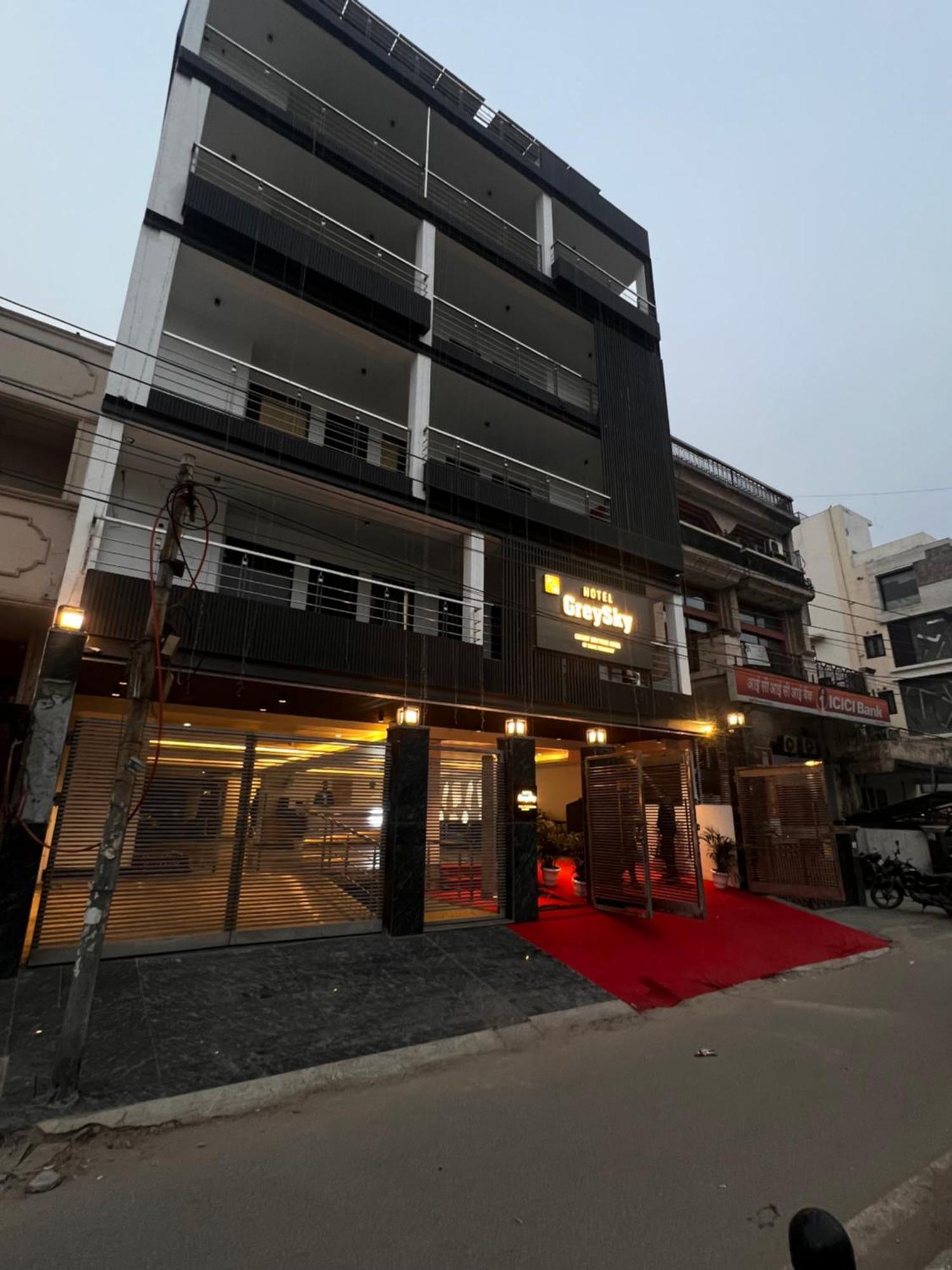 Hotel Grey Sky Nowe Delhi Zewnętrze zdjęcie